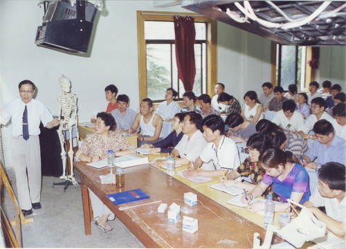 第107届针刀学习班合影